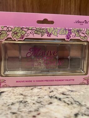 Mauve Nude 12-Shade Pressed Pigment Palette